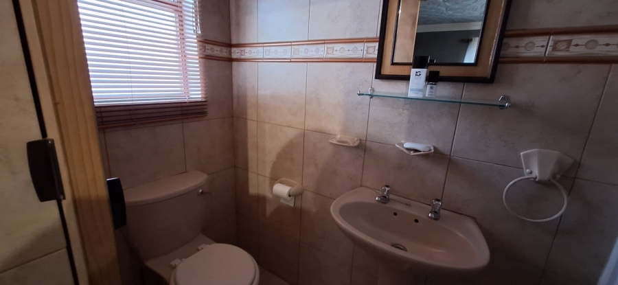 4 Bedroom Property for Sale in Riversdale Western Cape